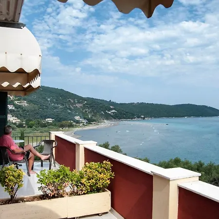 Pensjonat Bay In Kalamaki Beach, 3 Stars Apraos