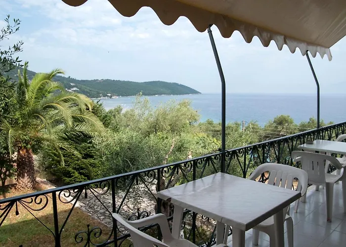 Bay In Kalamaki Beach, 3 Stars 招待所 4*